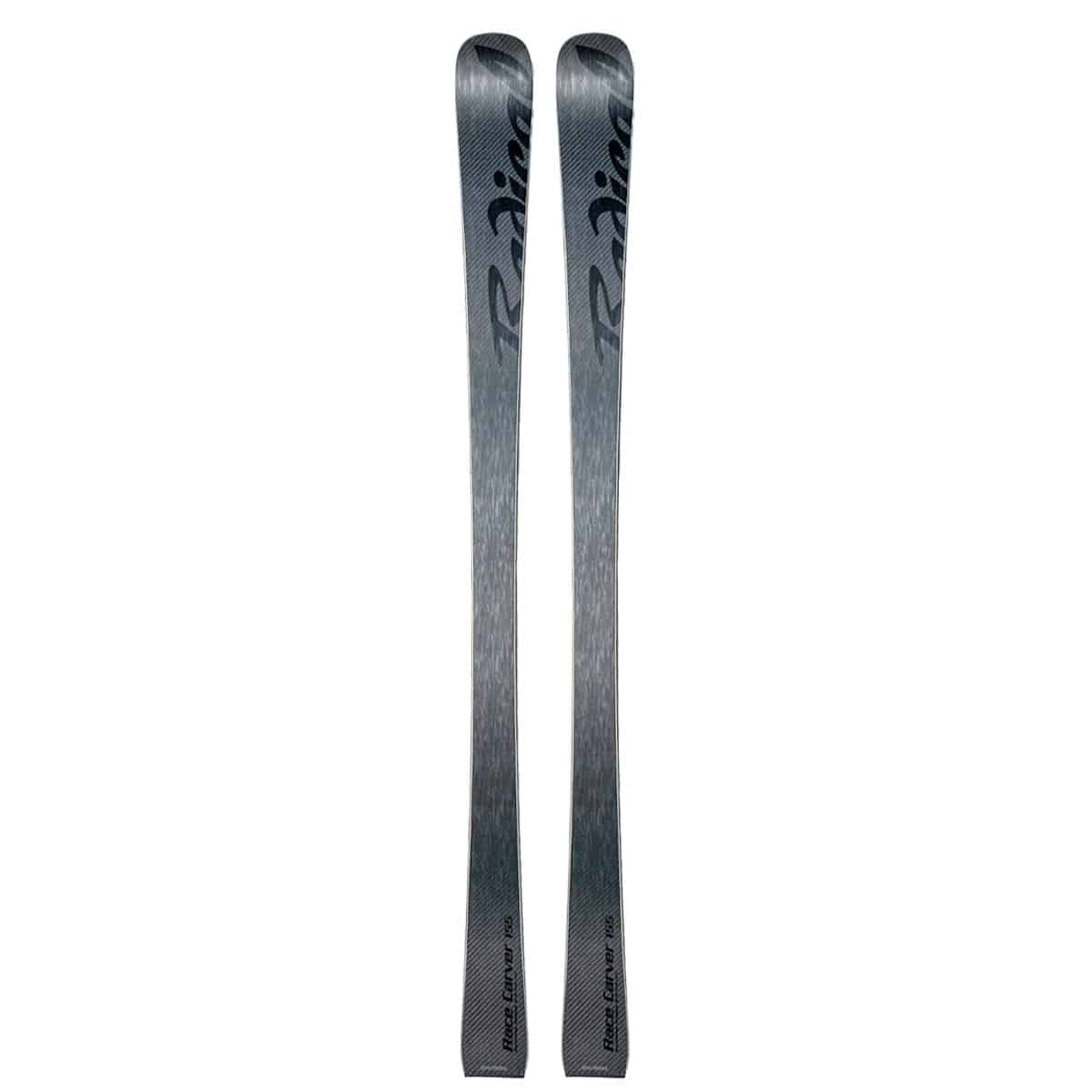 The Radical Race Carver Ski 4.0 is the sportiest piste ski in our collection and impresses with its timeless design.